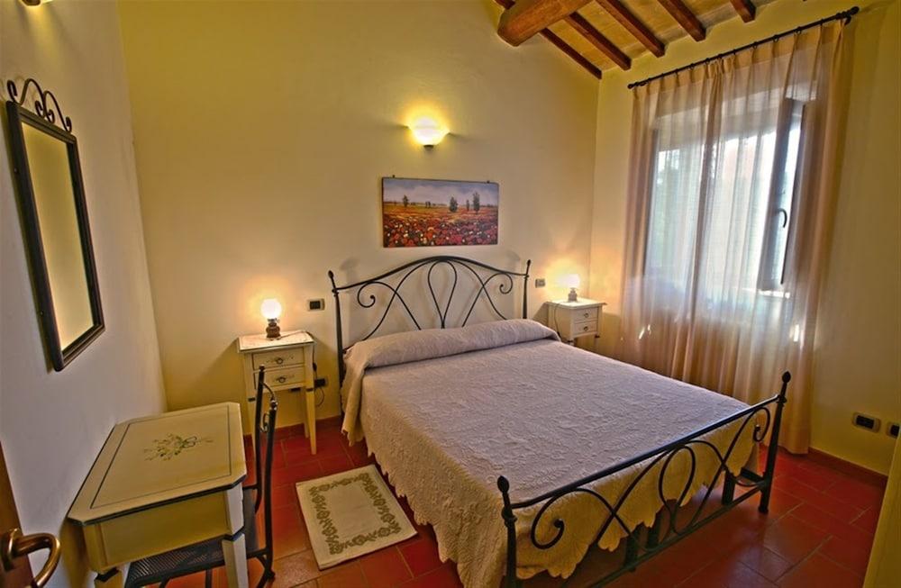 Il Castellaro Country House Перуджа Екстериор снимка