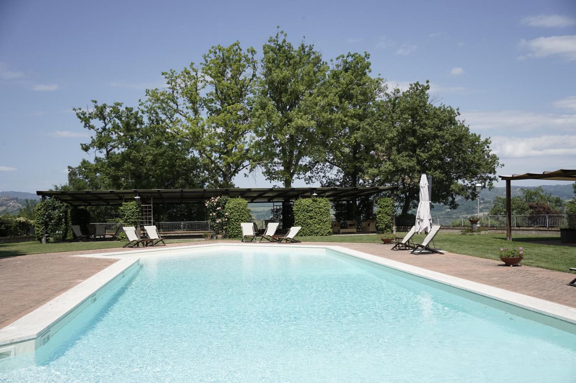 Il Castellaro Country House Перуджа Екстериор снимка